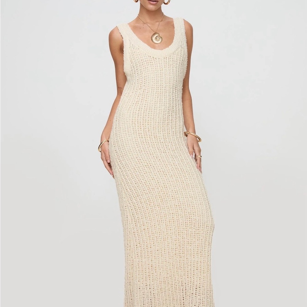 Andiamo Elegant  Cream Knit Maxi Dress